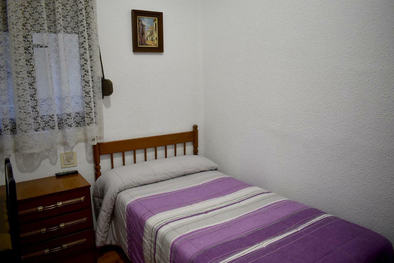 Hostal Oviedo Hotell León Exteriör bild
