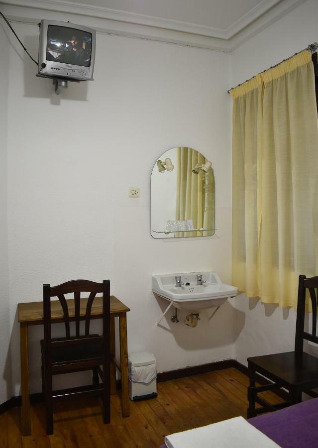 Hostal Oviedo Hotell León Exteriör bild