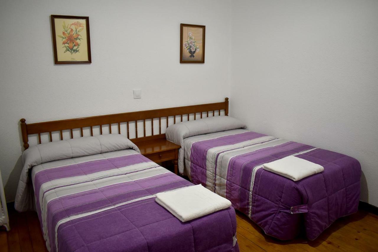 Hostal Oviedo Hotell León Exteriör bild