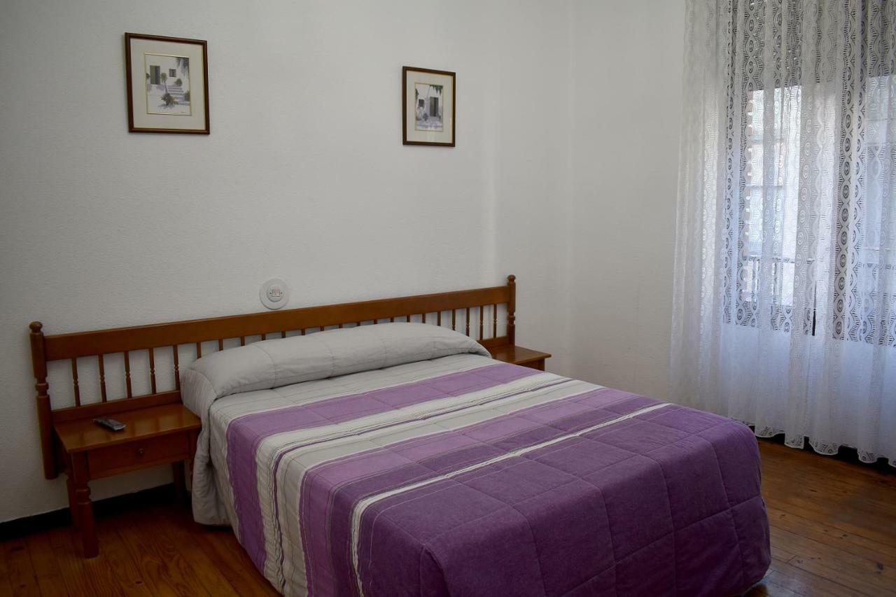 Hostal Oviedo Hotell León Exteriör bild